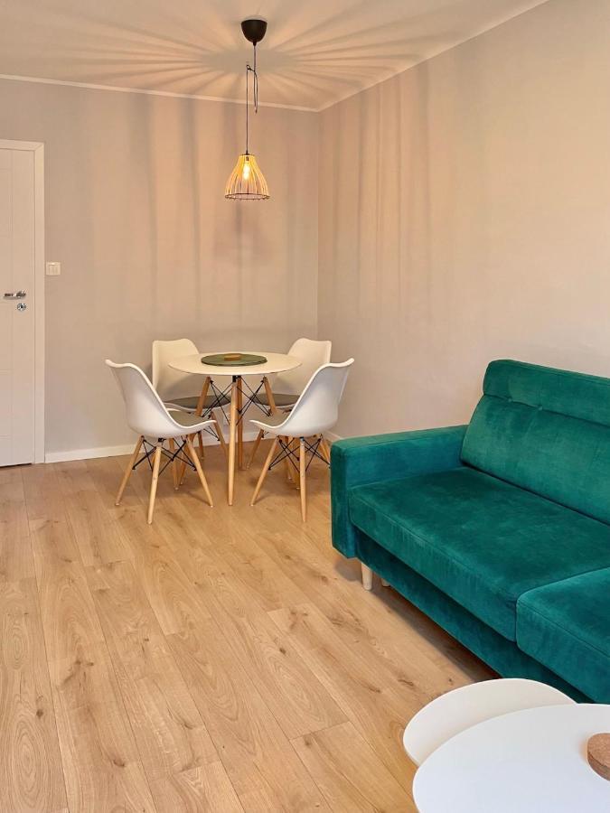 Apartament Przy Atrium, Stacja Metra Rondo Onz Warsaw Exterior photo